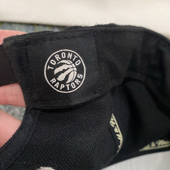 RAPTORS🏀Hat & hoodie - Picture 6 of 16